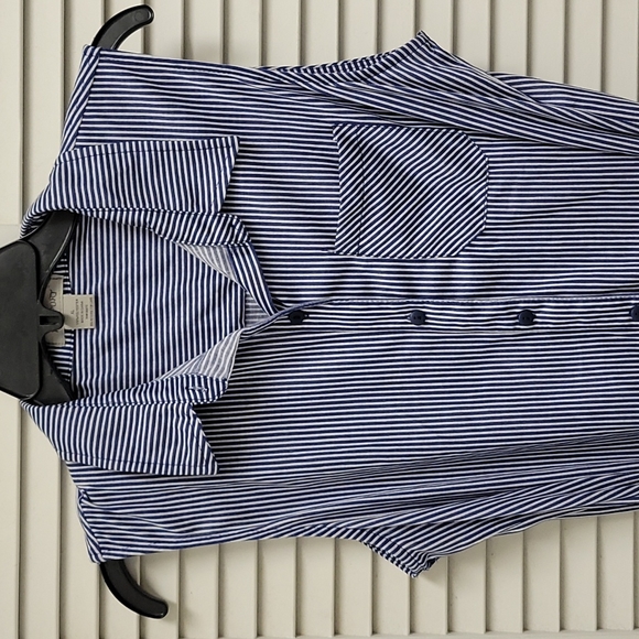 Sleeveless dress - Picture 2 of 5